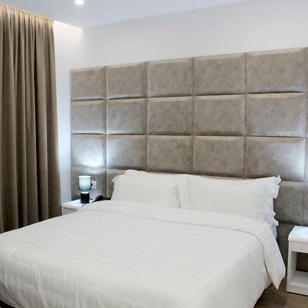 Ramel Hotel Tiranë Luaran gambar